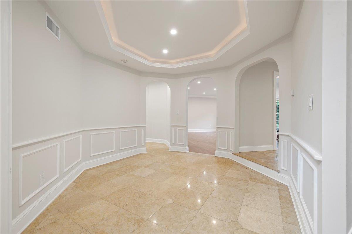 34 Barrett Road, Lawrence, New York image 34