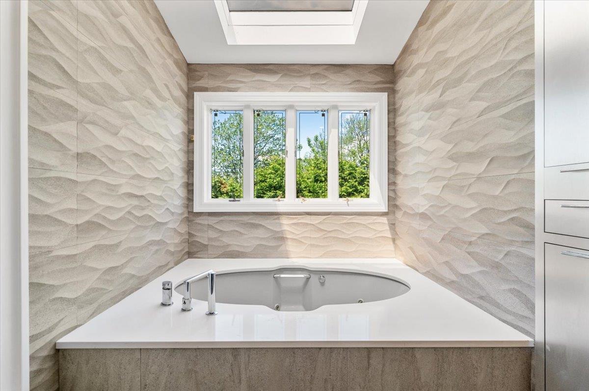 34 Barrett Road, Lawrence, New York image 24