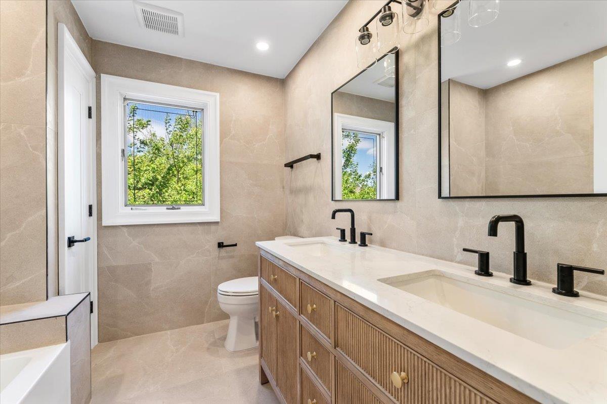 34 Barrett Road, Lawrence, New York image 17