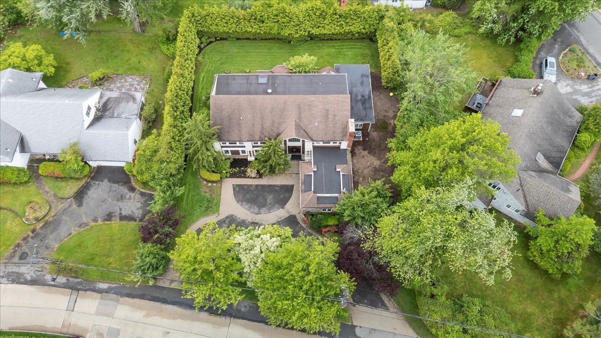 34 Barrett Road, Lawrence, New York image 41