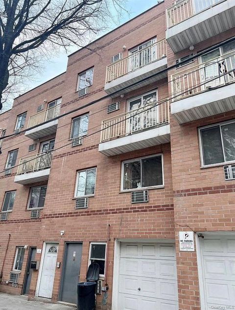 3509 Leavitt St Flushing NY 11354