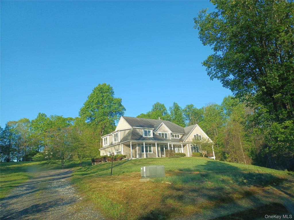 Photo of 11 Hedges Road, Warwick, NY 10990 (MLS # 1049078)