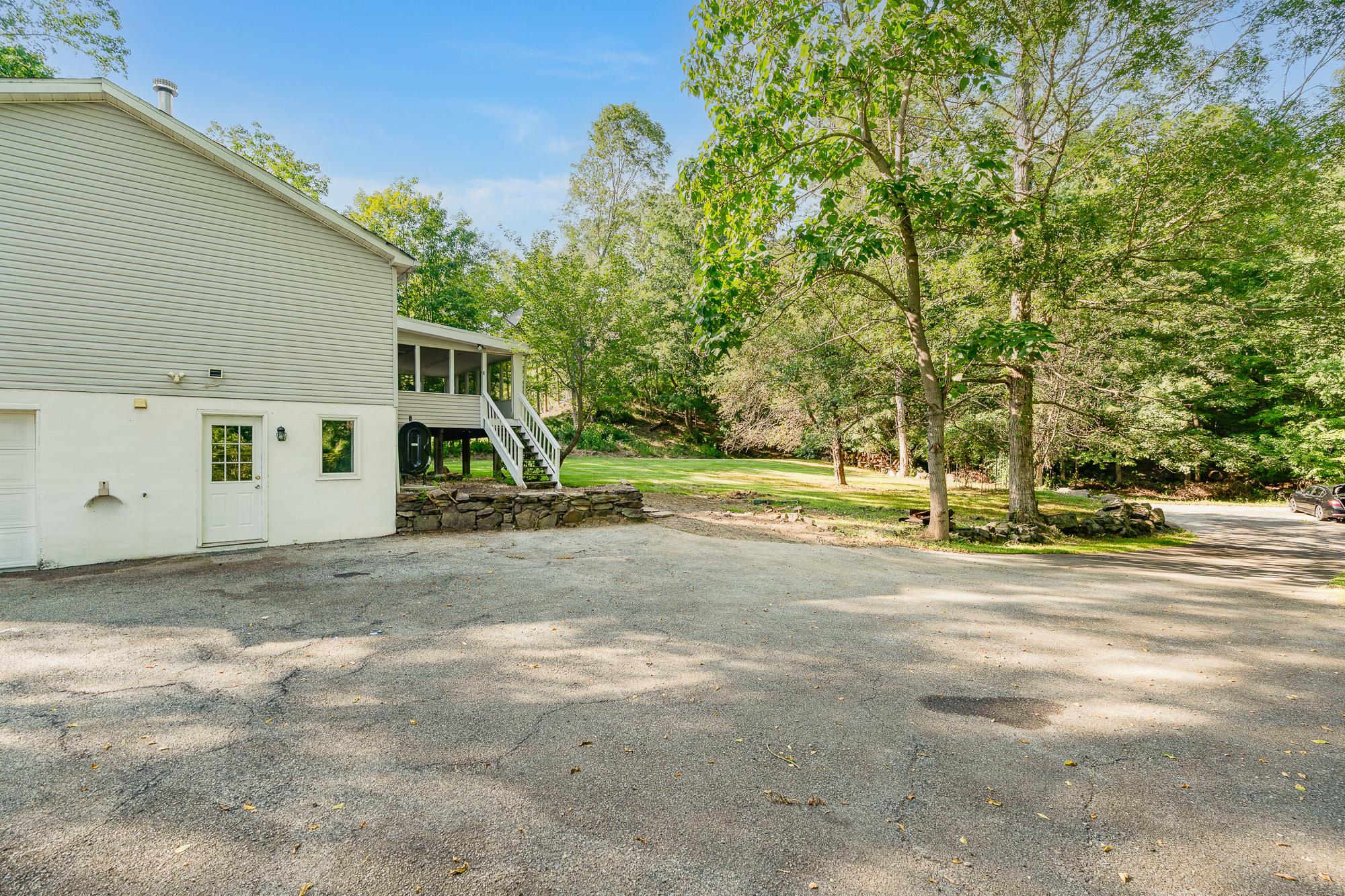 36 Colabaugh Pond Road