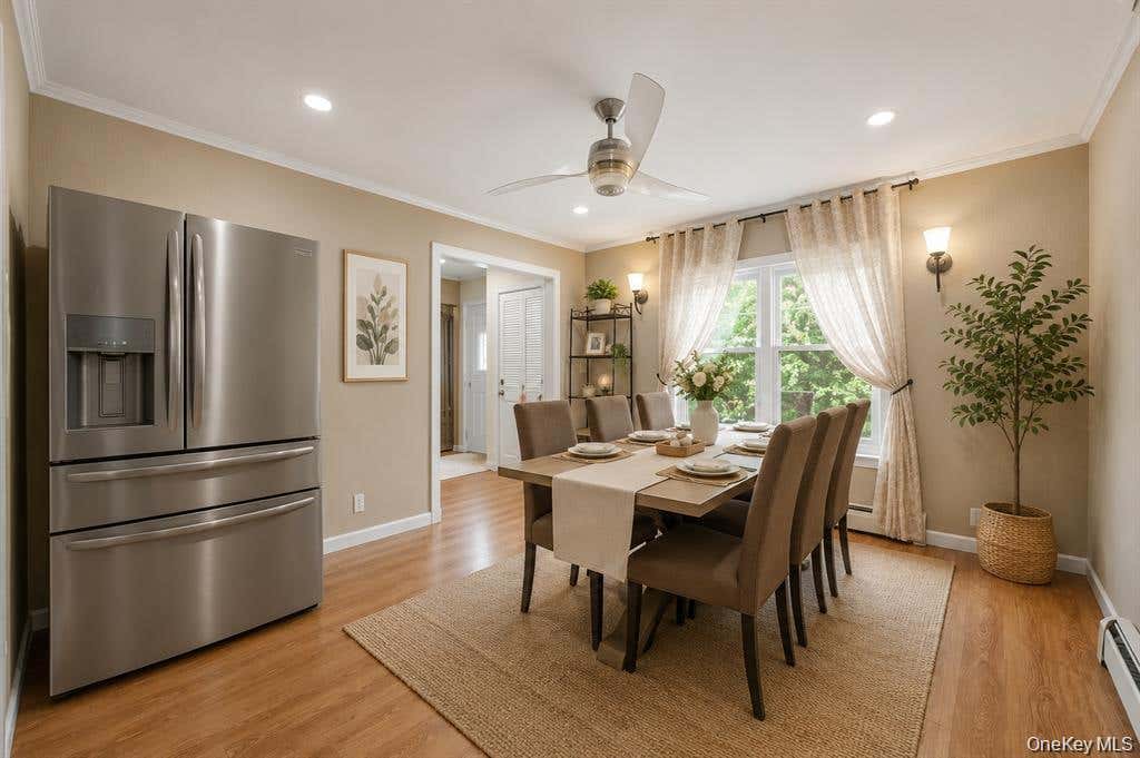Photo of 1 Wood Road, Great Neck, NY 11024 (MLS # 1033041)