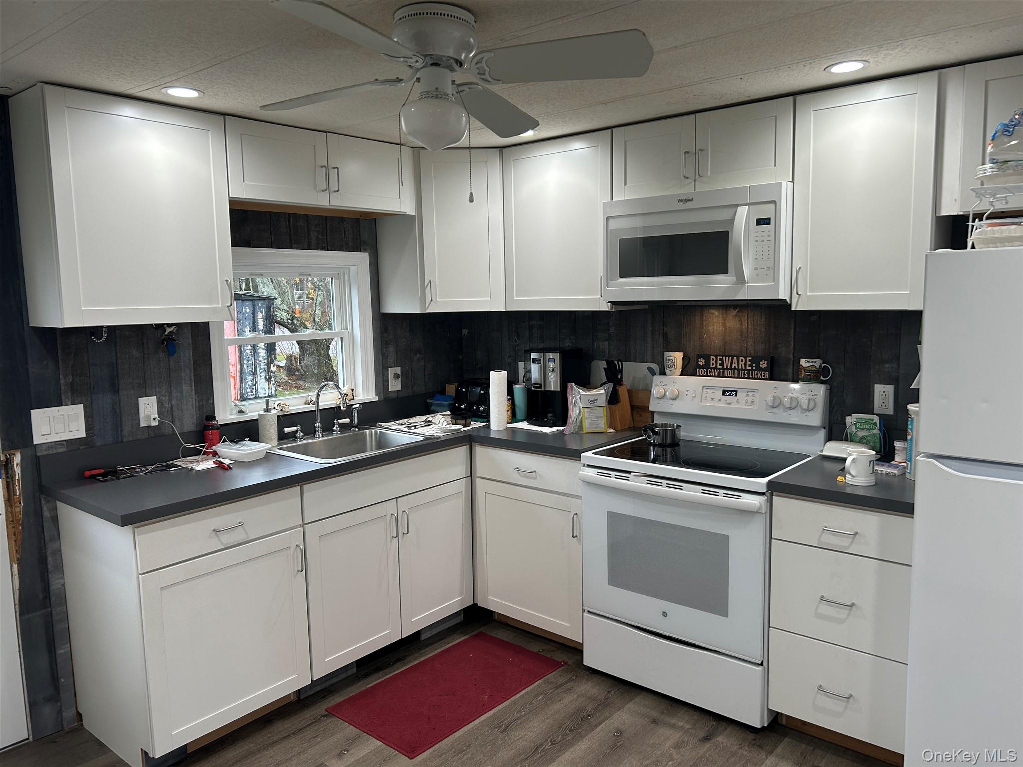 309-15 Fanning Boulevard