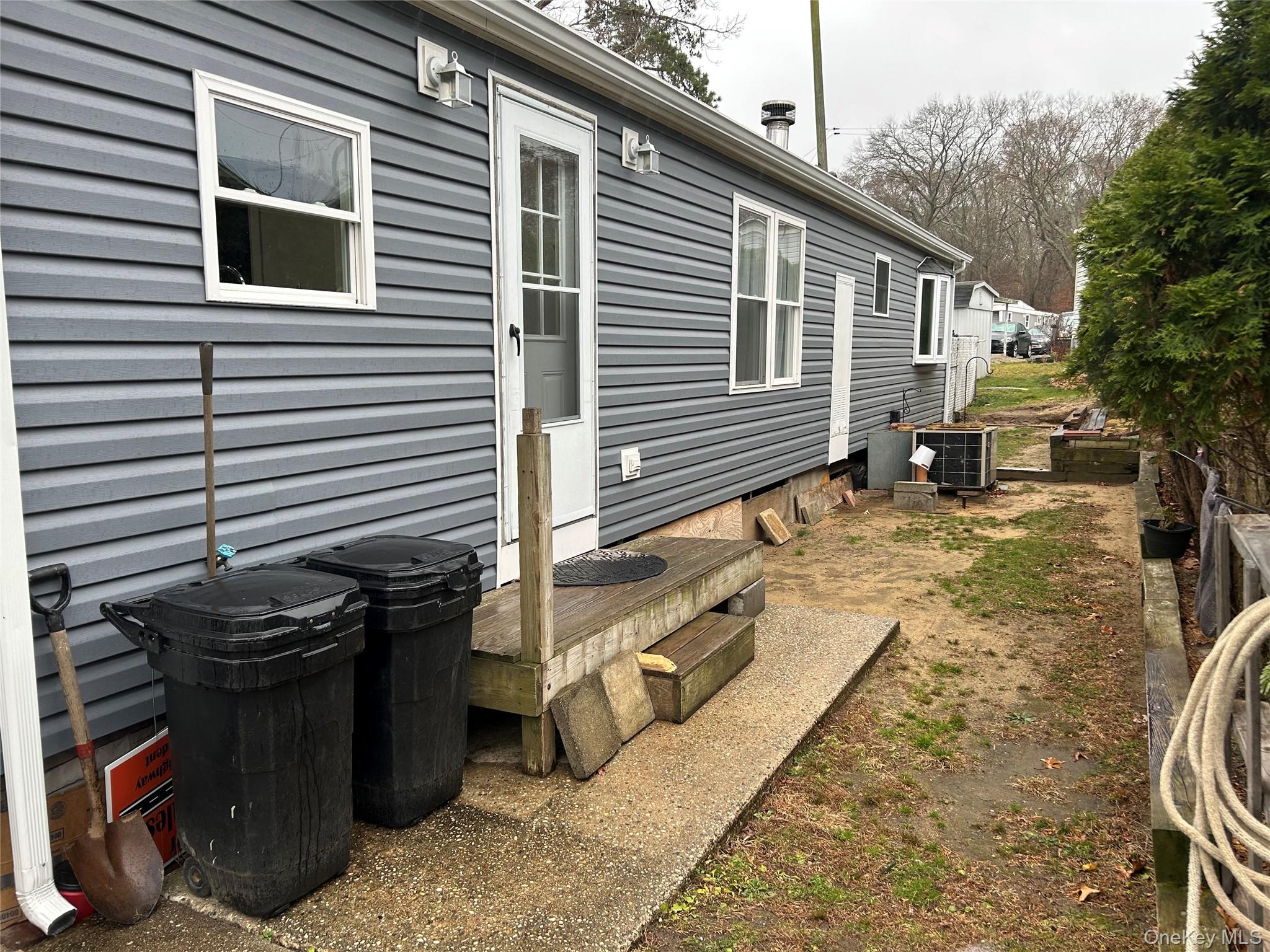 309-15 Fanning Boulevard