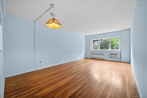 Homes For Sale - 3030 Johnson Avenue #3D<br/> Bronx County, Bronx, NY 10463