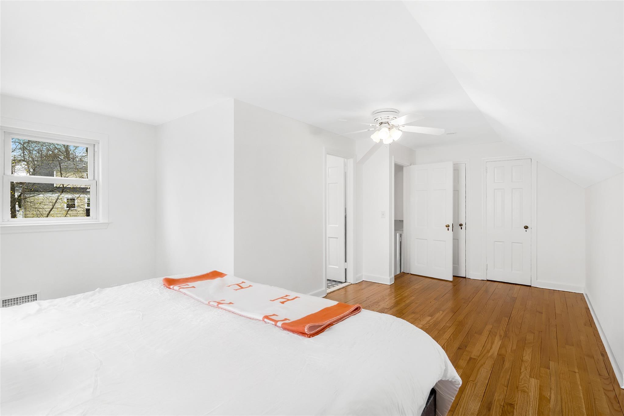 19 Francis Lane, Port Chester, New York image 9
