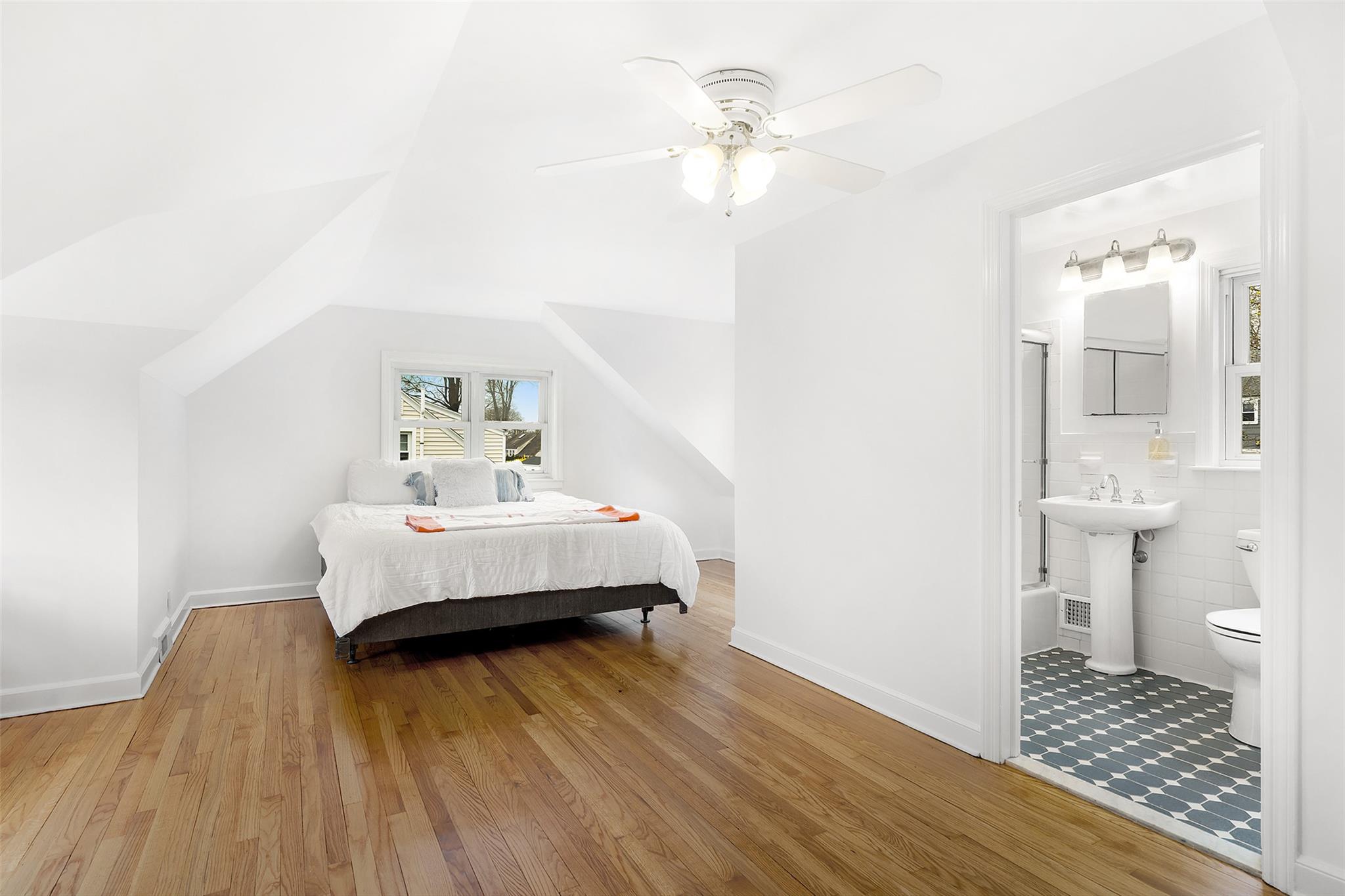 19 Francis Lane, Port Chester, New York image 8
