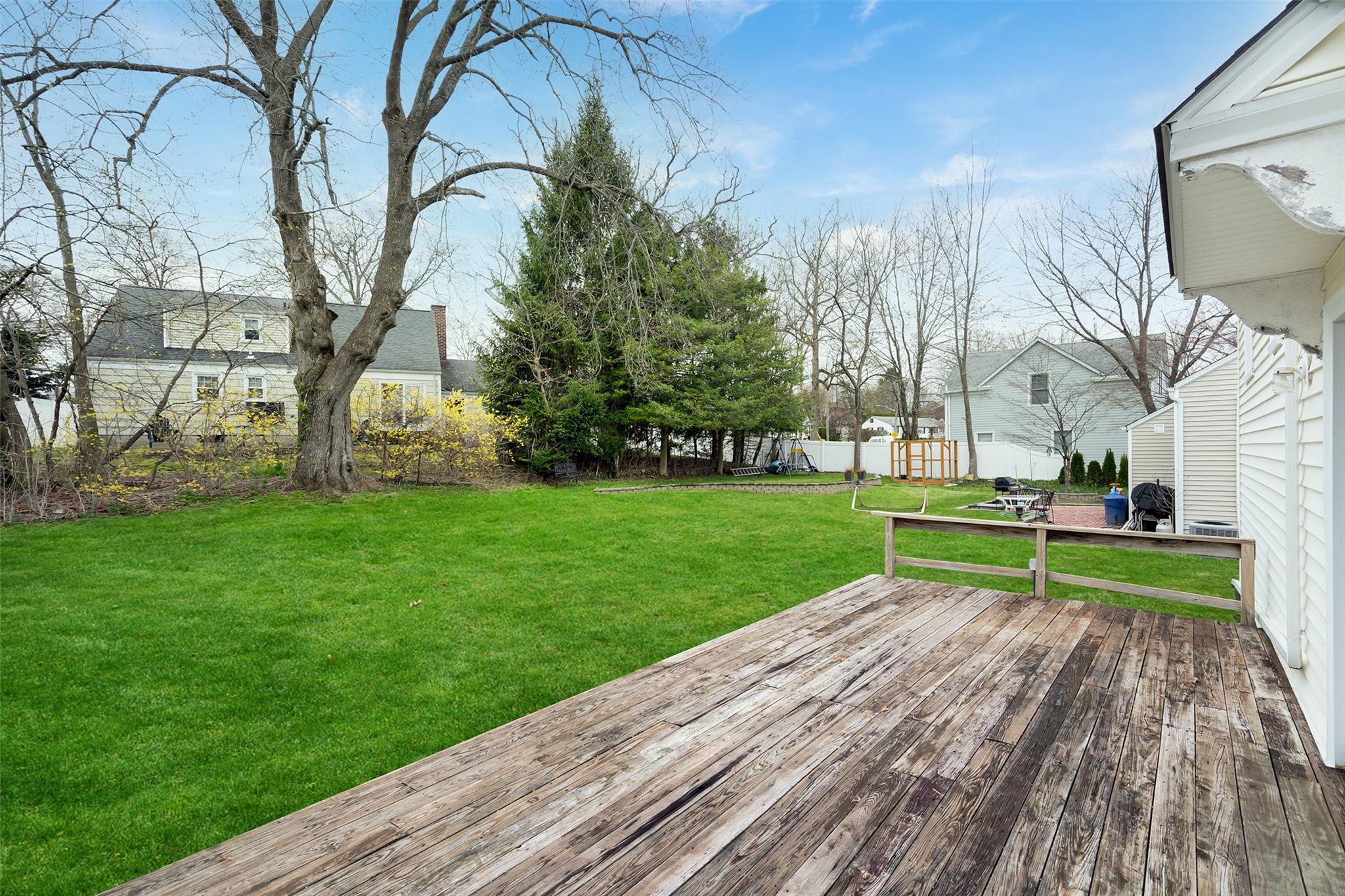 19 Francis Lane, Port Chester, New York image 18