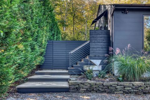 Photo of 73 N Midway Road, Shelter Island, NY 11964 (MLS # 929830) Photo of 73 N Midway Road, Shelter Island, NY 11964 (MLS # 929830)