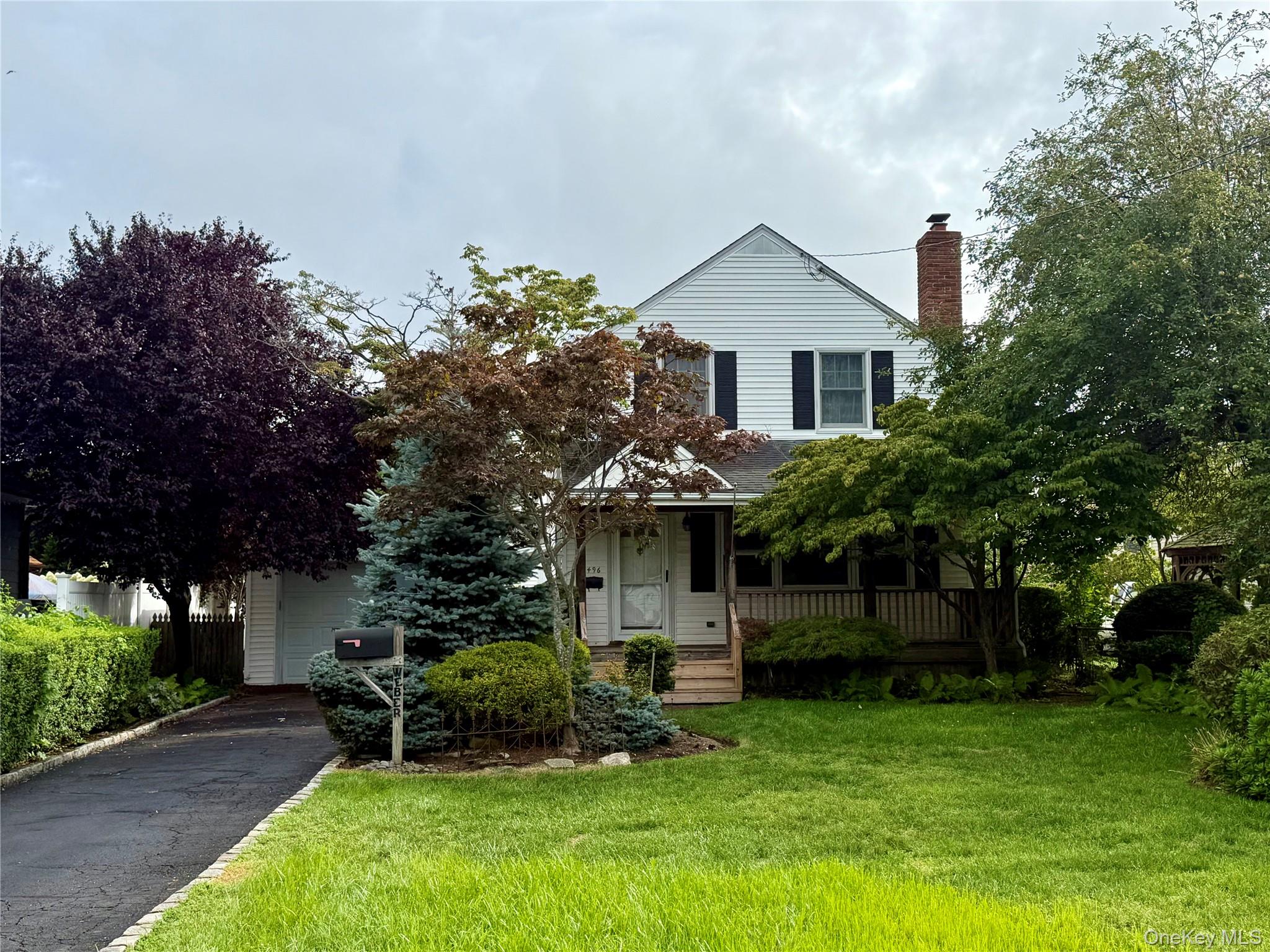 496 Windsor Place