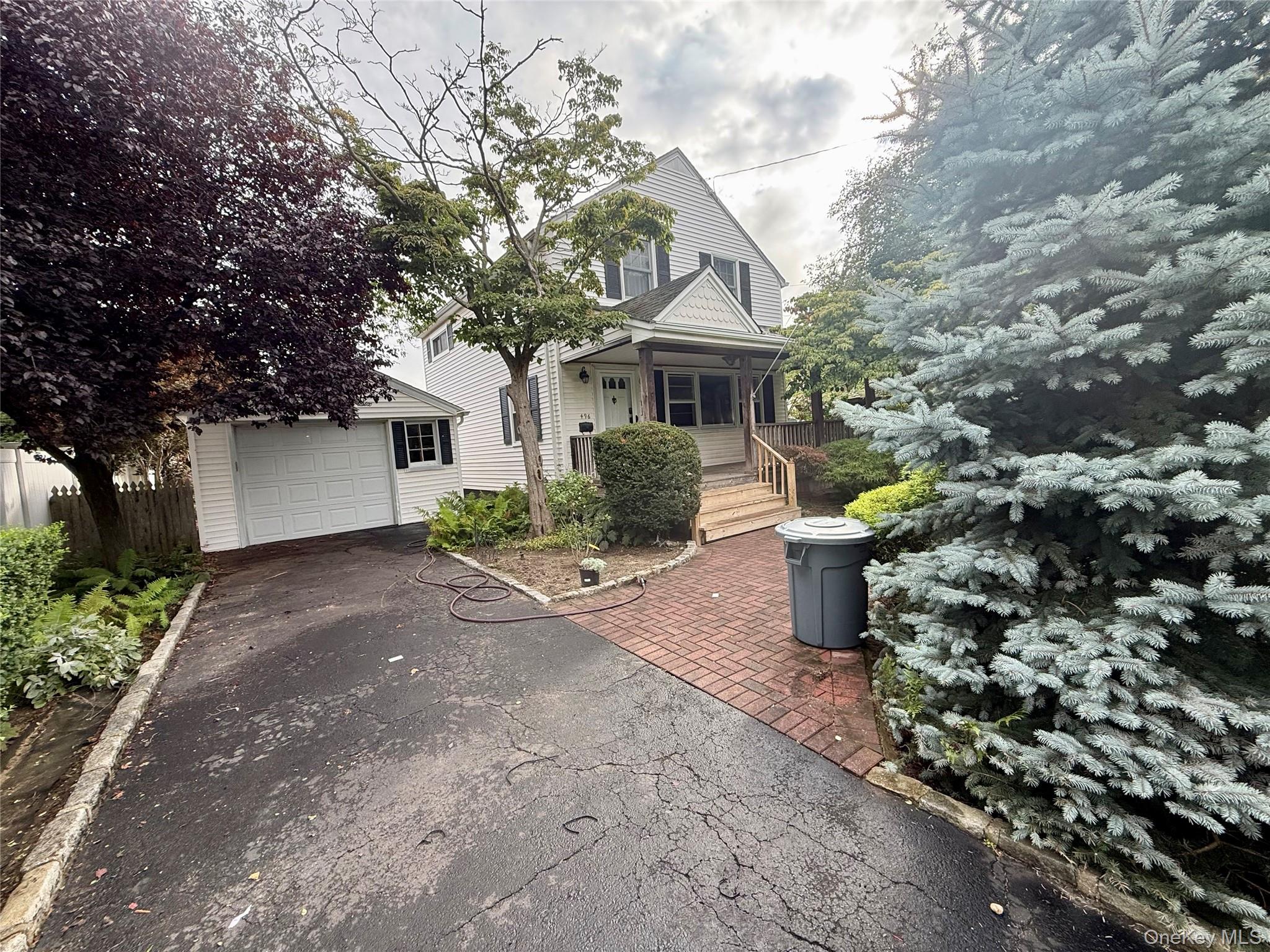 496 Windsor Place
