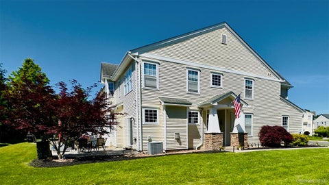 Homes For Sale - 6 Avoncroft Lane<br/> Middletown, NY 10940