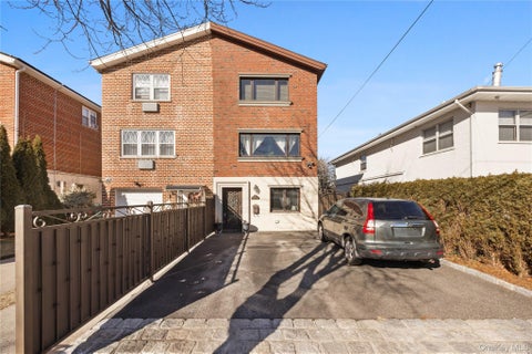 Homes For Sale - 229 Ditmars Street<br/> Bronx, NY 10464
