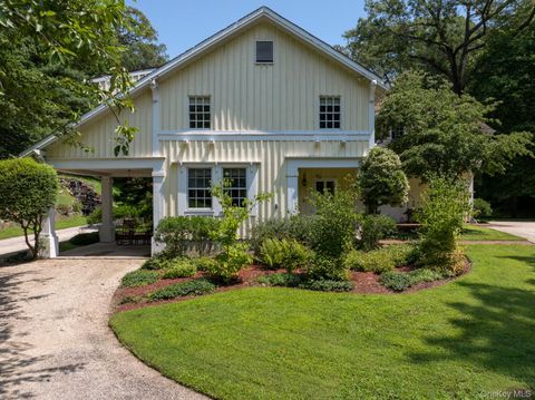 62 Cove Neck Road Cove Neck NY 11771