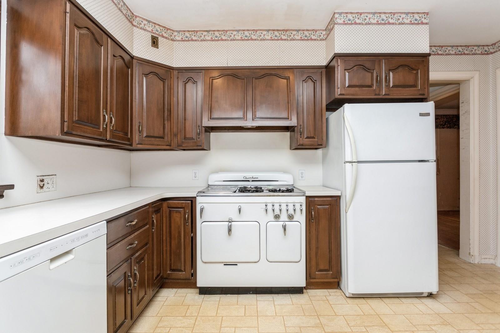 250 Paine Avenue, New Rochelle, New York image 22