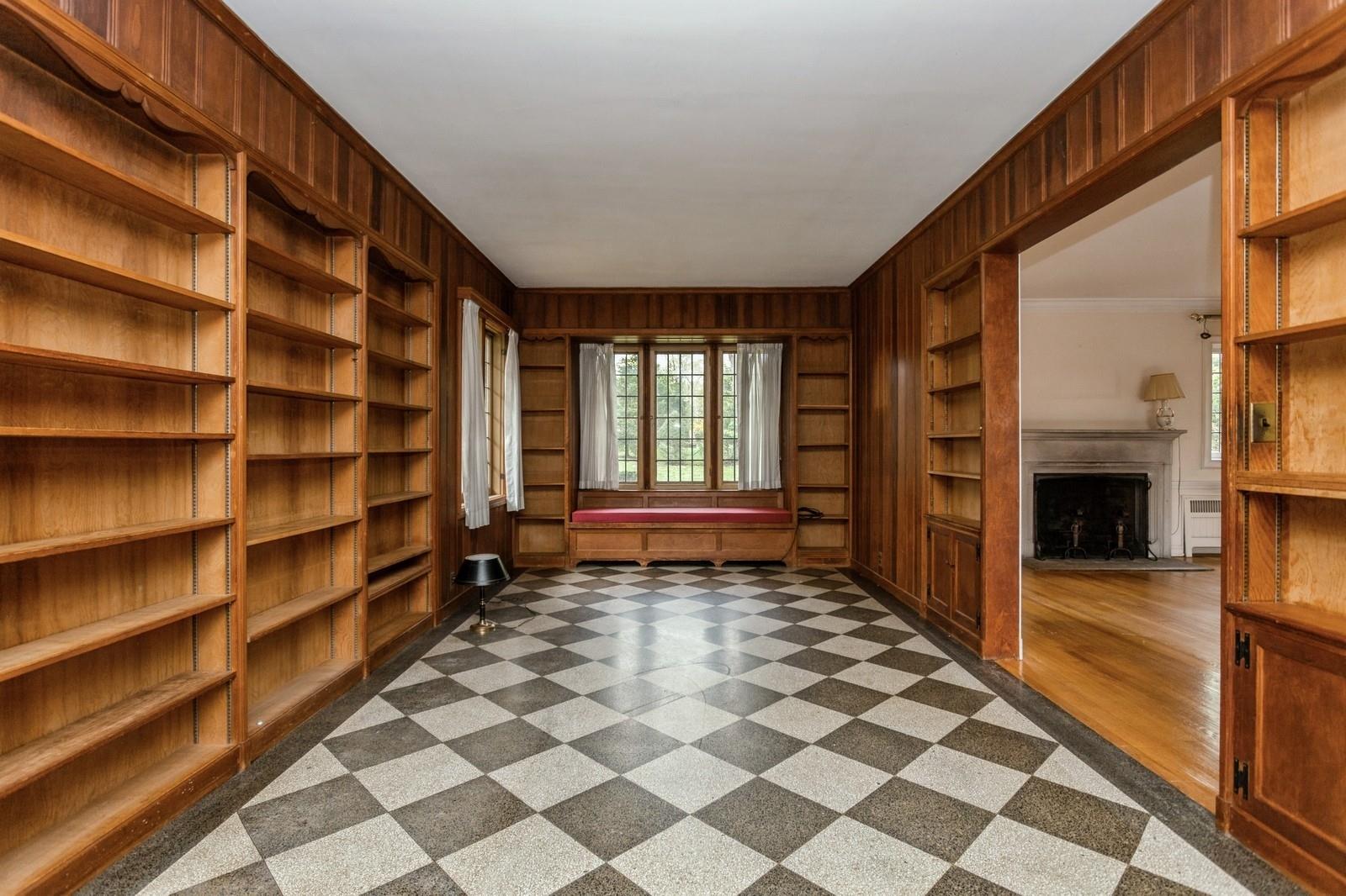 250 Paine Avenue, New Rochelle, New York image 10