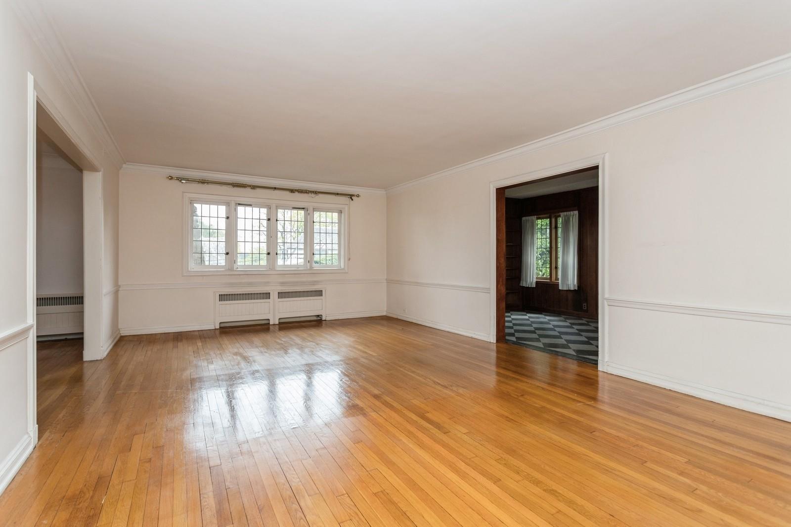250 Paine Avenue, New Rochelle, New York image 9