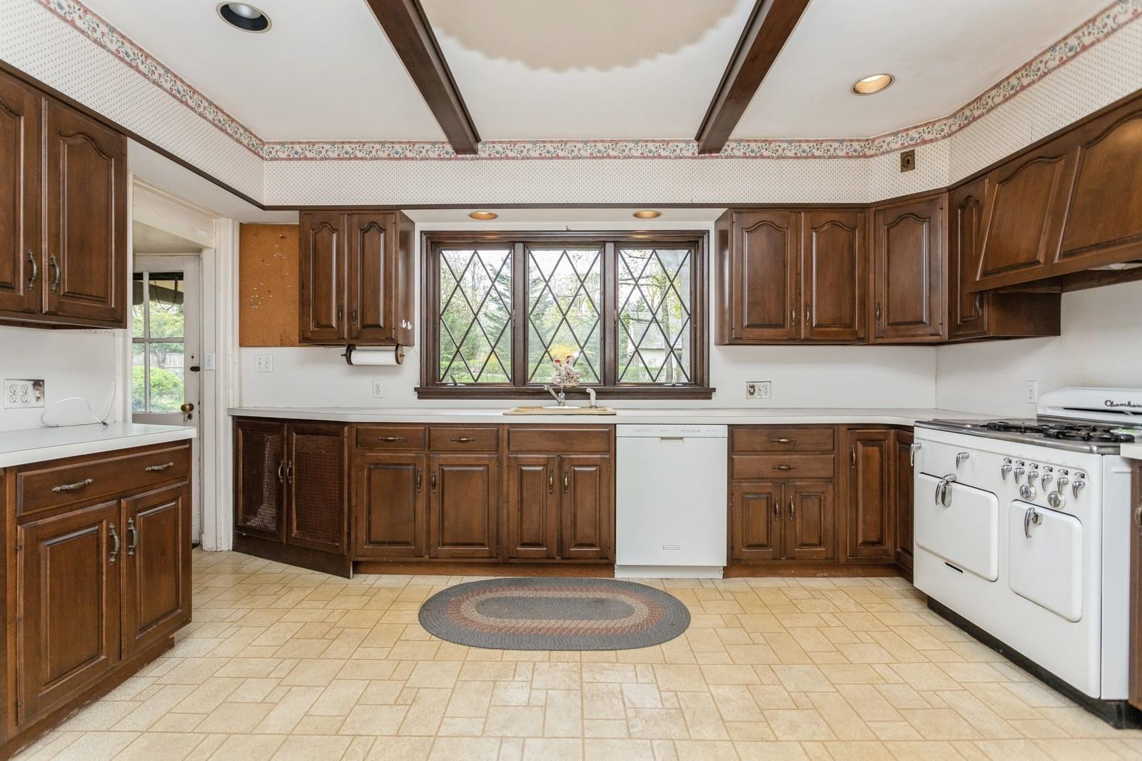 250 Paine Avenue, New Rochelle, New York image 20