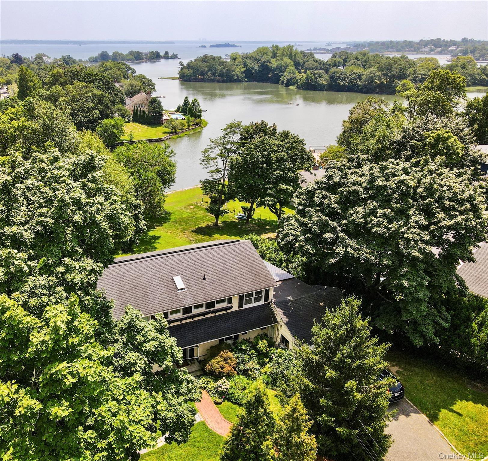 81 Seaview Avenue