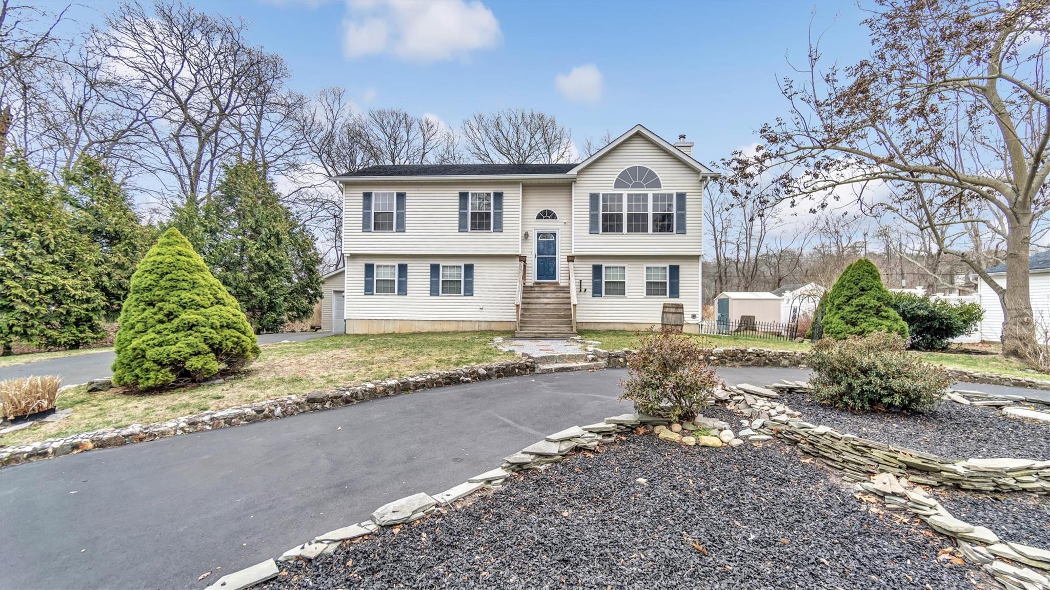 76 Edgewater Drive, Mastic Beach, New York image 2