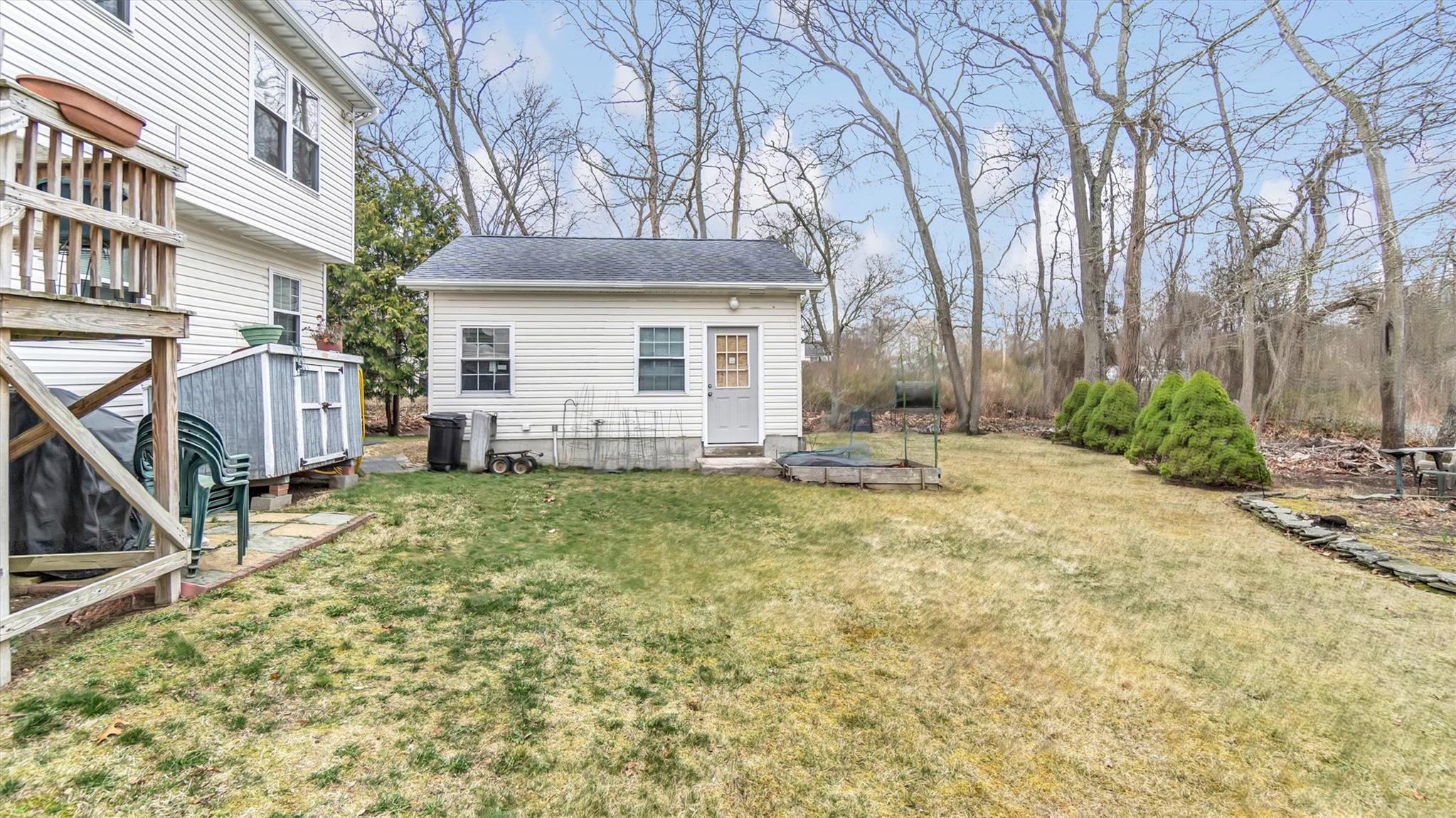 76 Edgewater Drive, Mastic Beach, New York image 17