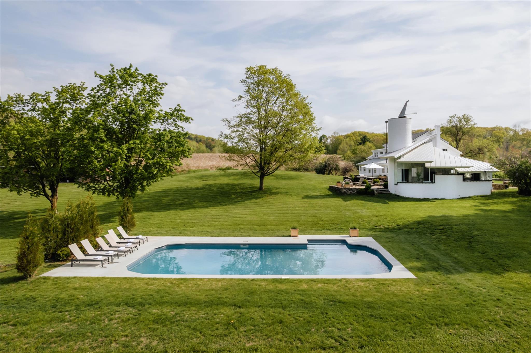 Rapp Road, Kinderhook, New York - 5 Bedrooms  
4 Bathrooms  
12 Rooms - 
