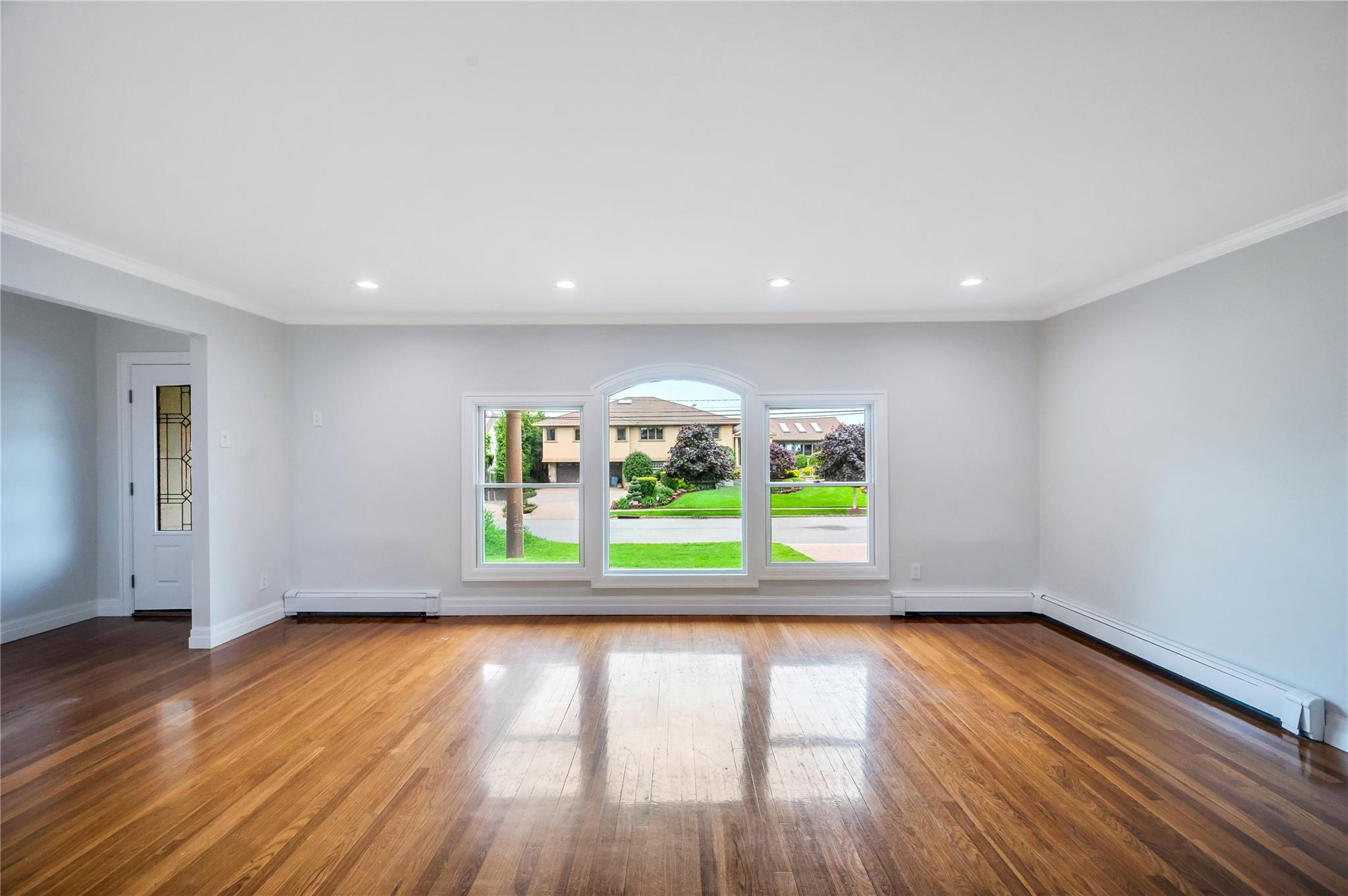 61 Riviera Drive, Massapequa, New York image 14