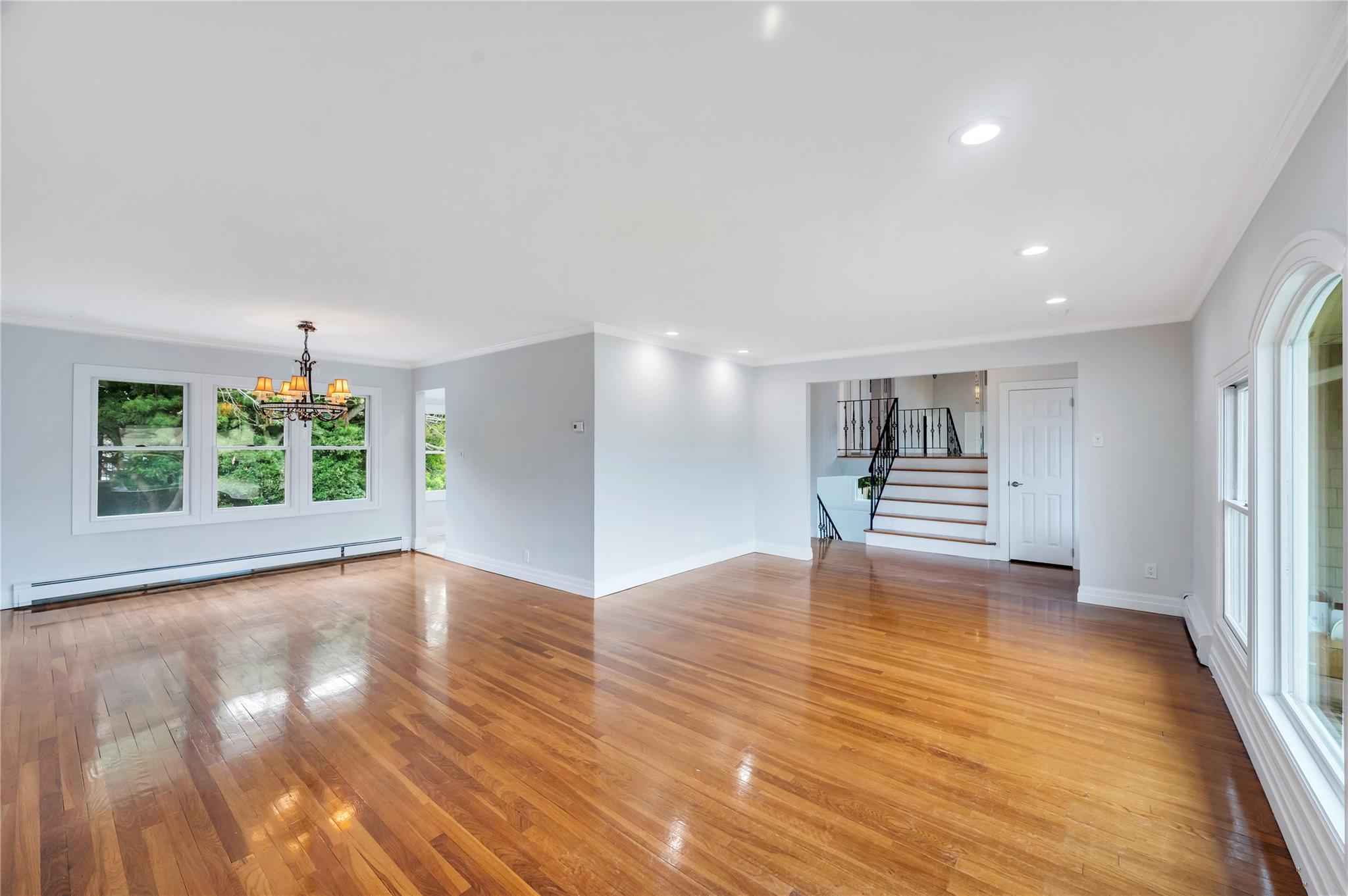 61 Riviera Drive, Massapequa, New York image 11