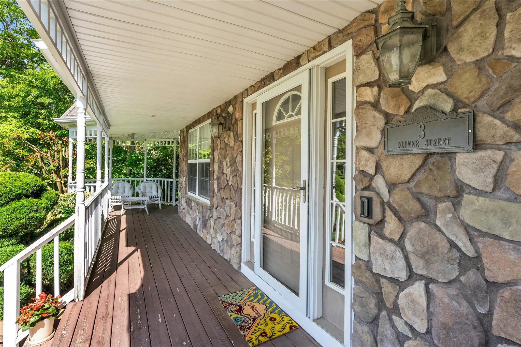 3 Oliver Street, Port Jefferson Station, New York image 4