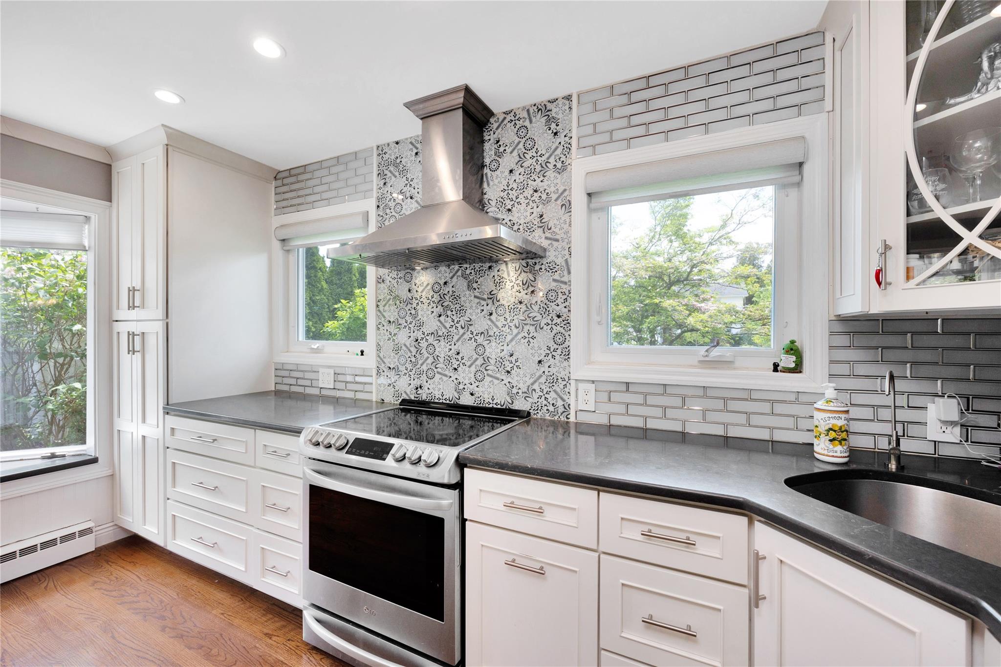 52 Glen Lane, Kings Park, New York image 12