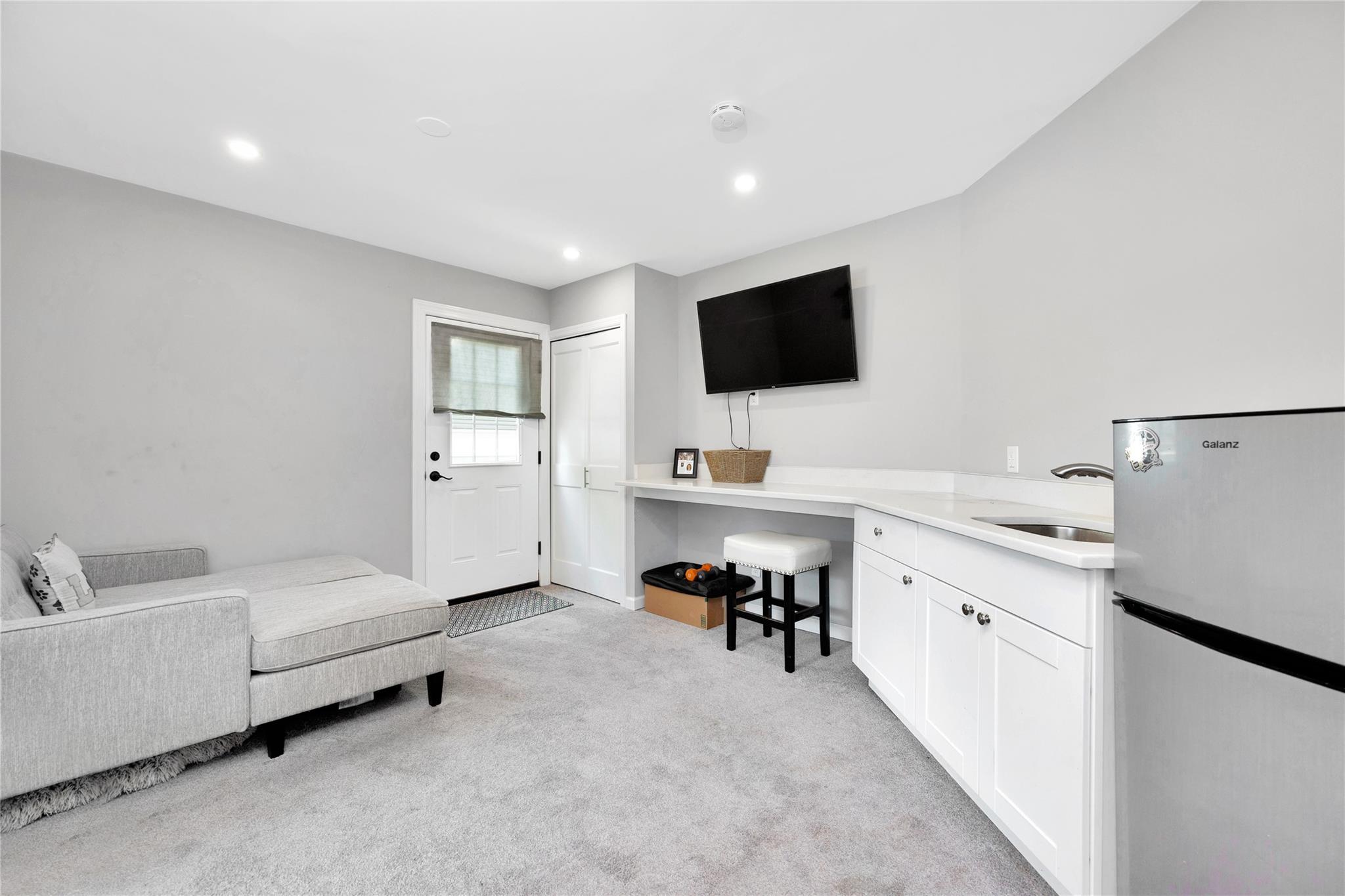 52 Glen Lane, Kings Park, New York image 15