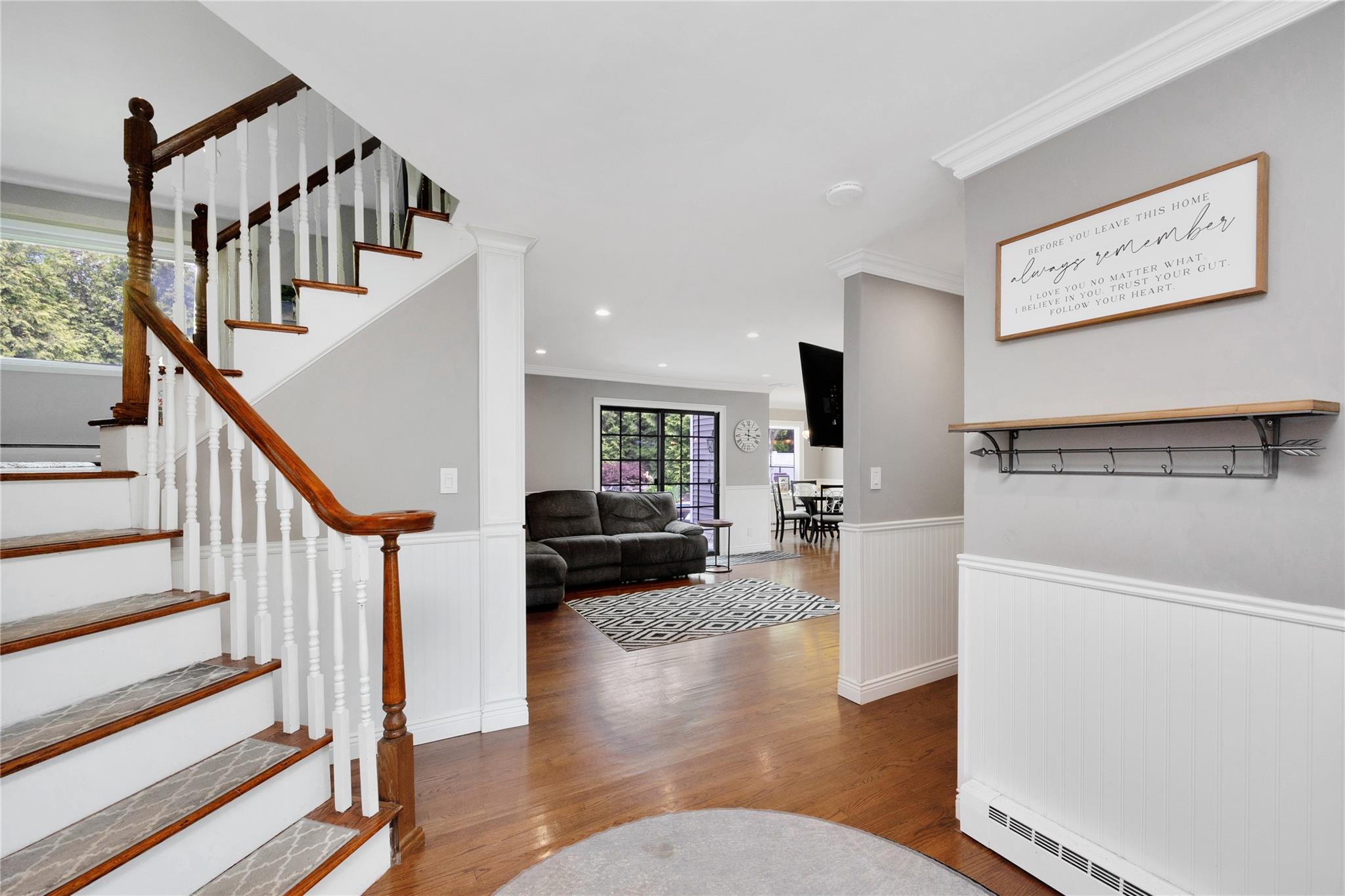 52 Glen Lane, Kings Park, New York image 5