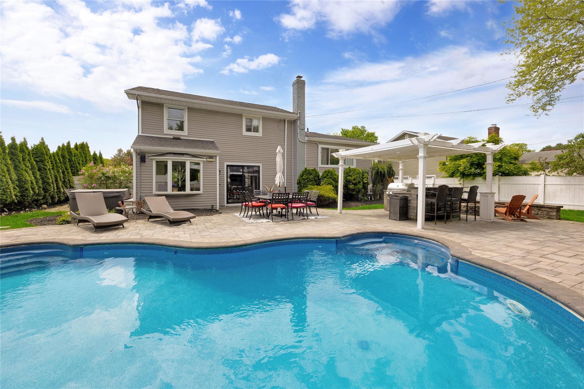 52 Glen Lane, Kings Park, New York image 32