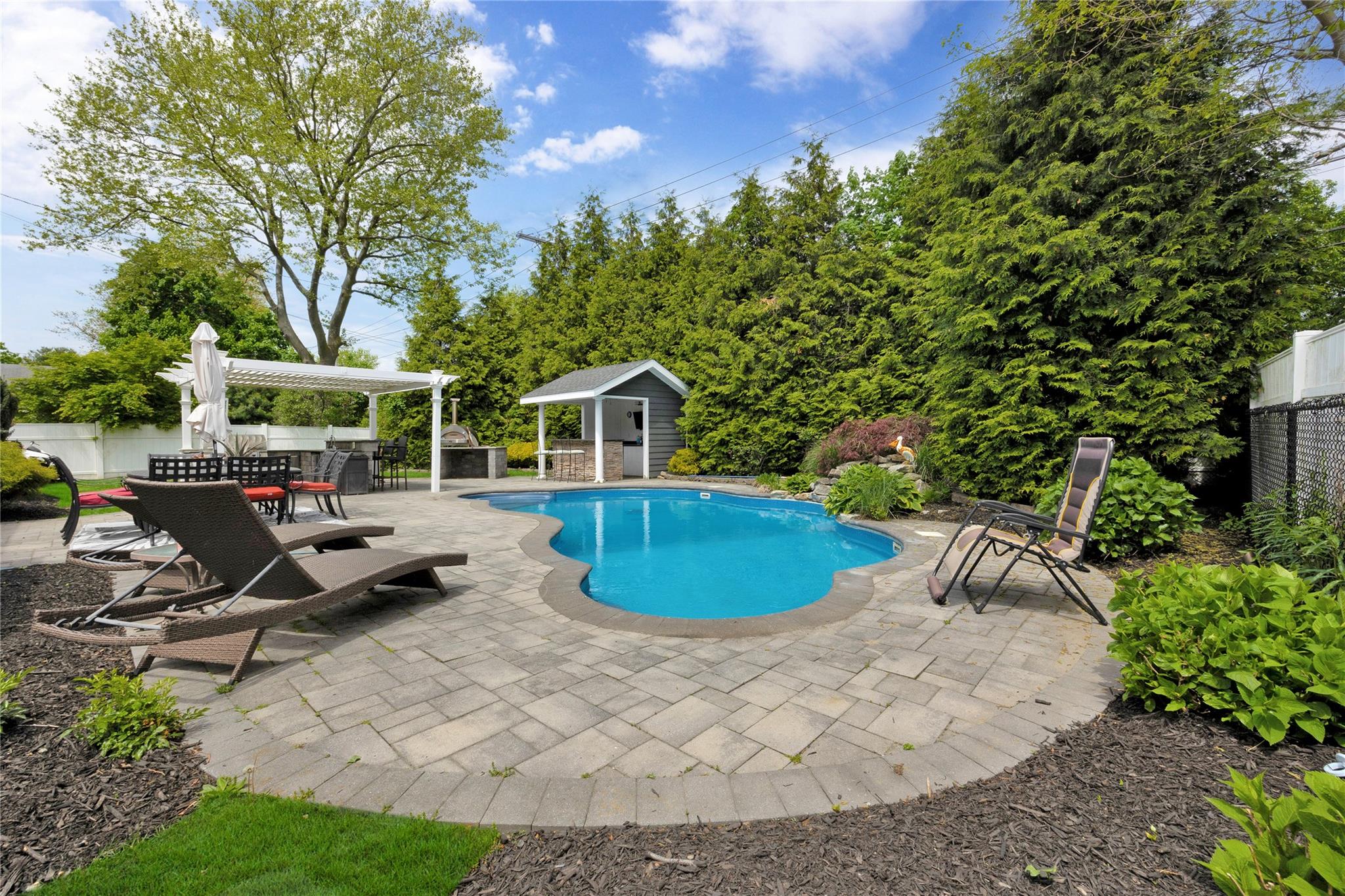 52 Glen Lane, Kings Park, New York image 30