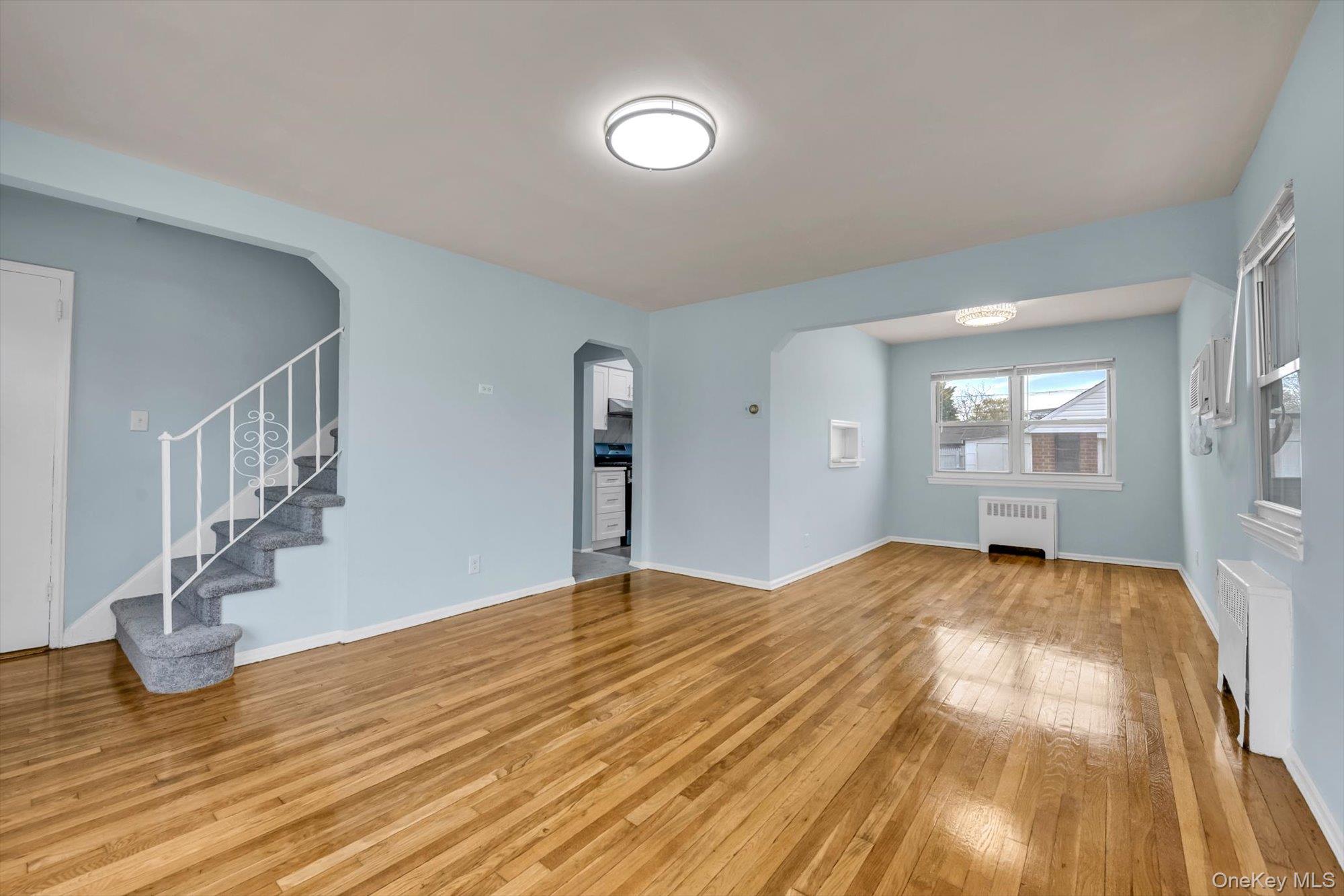 382 Old Country Road