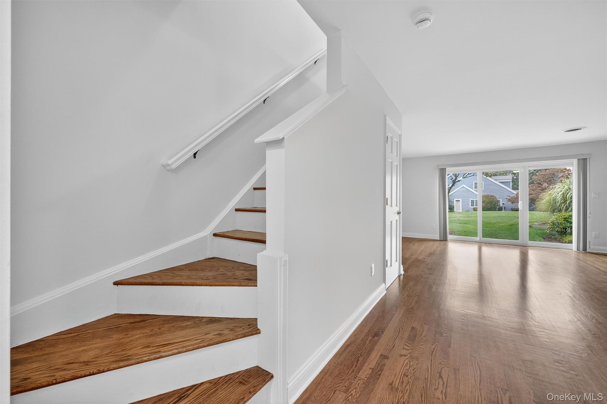 Peekskill, New York 10566, United States, 2 Bedrooms Bedrooms, ,3 BathroomsBathrooms,Residential,Active,216705