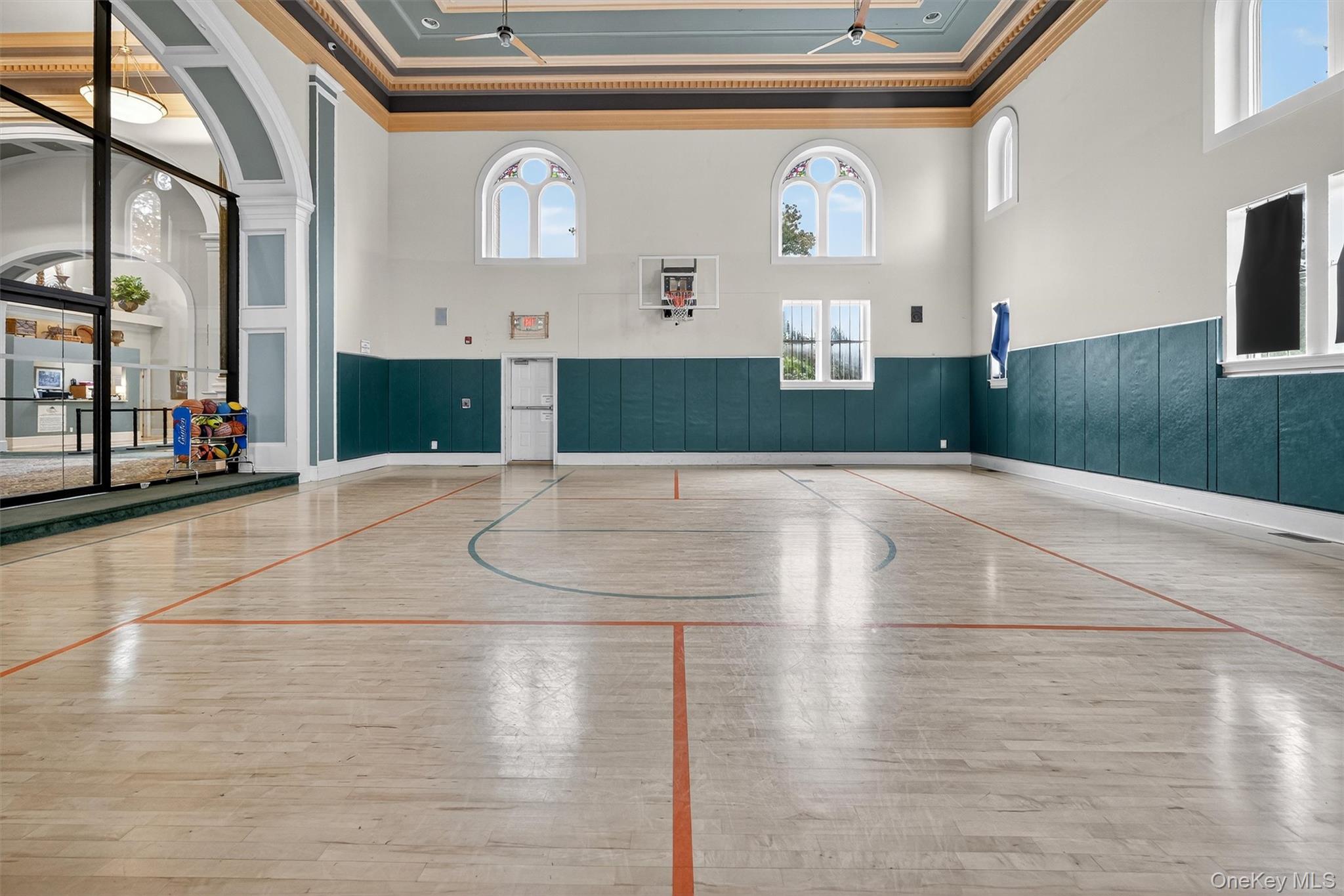 Peekskill, New York 10566, United States, 2 Bedrooms Bedrooms, ,3 BathroomsBathrooms,Residential,Active,216705