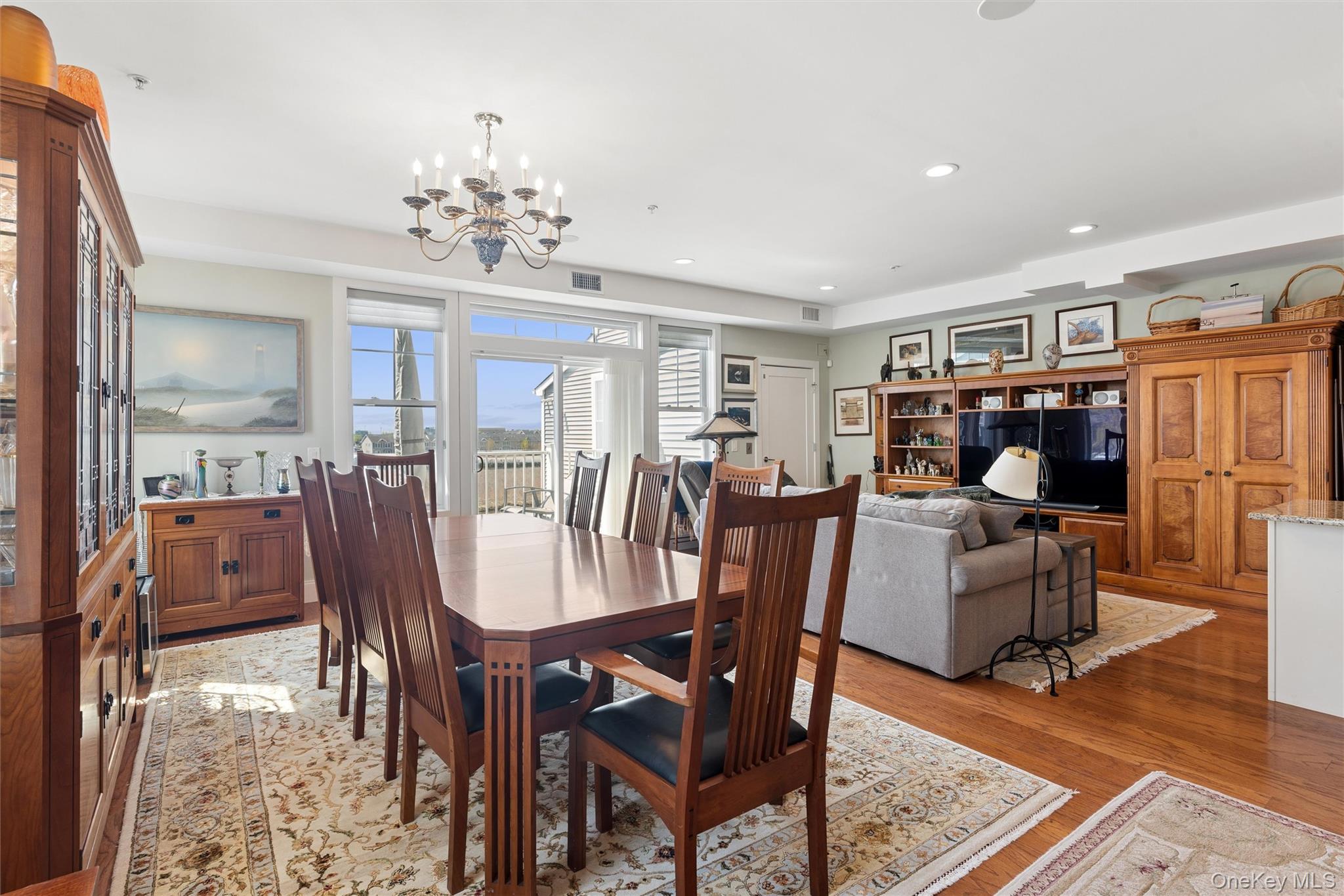 332 Marina Pointe Drive 332