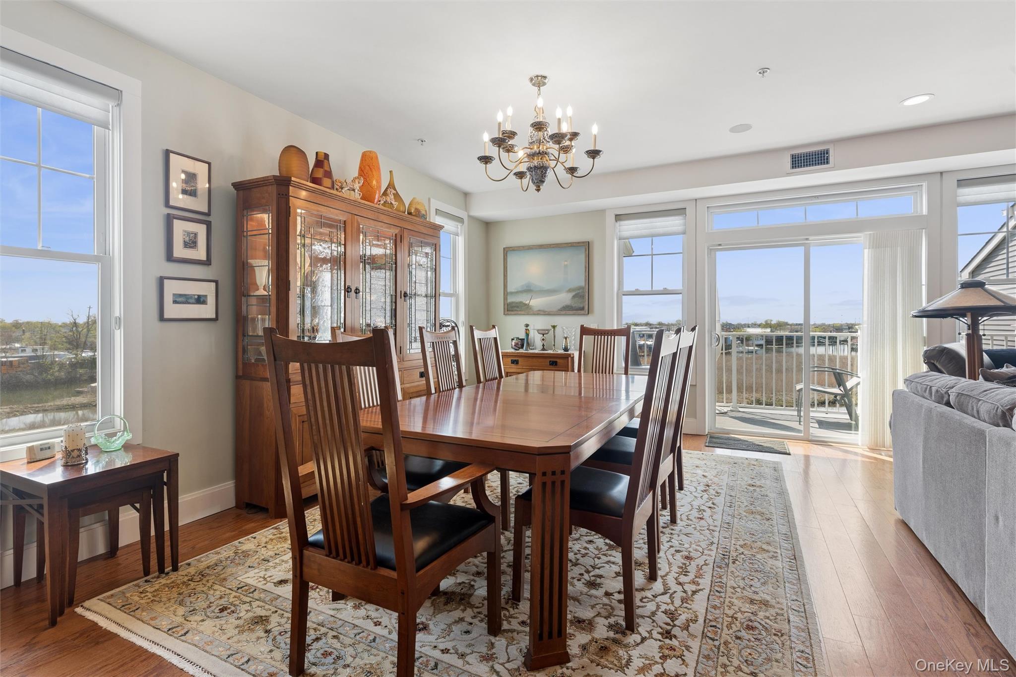 332 Marina Pointe Drive 332