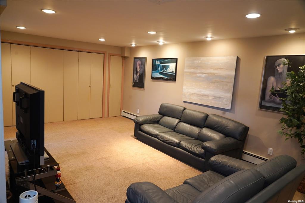 3 Beech Court Circle Cir, College Point, New York image 30
