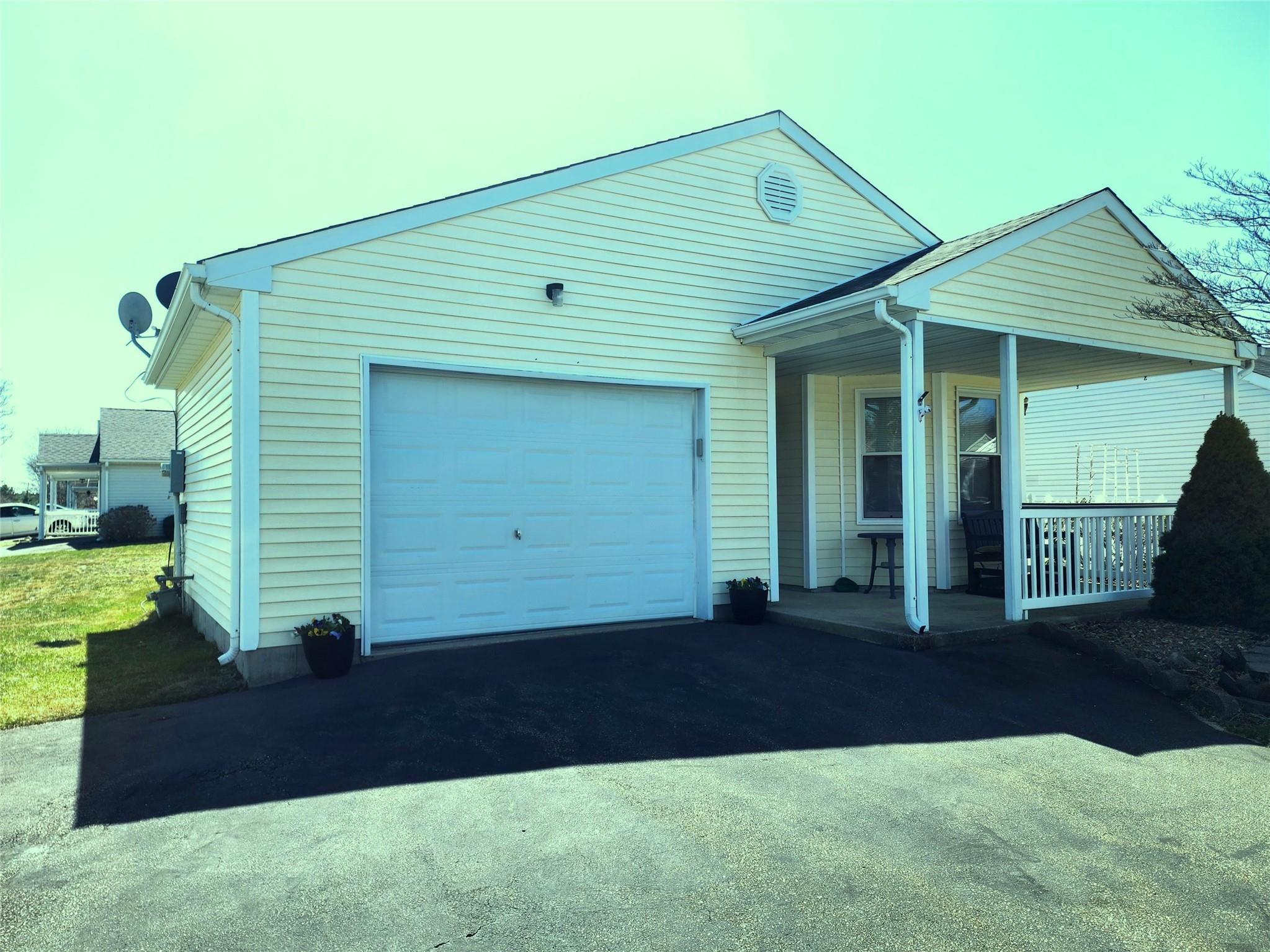 5159 Village Circle, Manorville, New York image 2