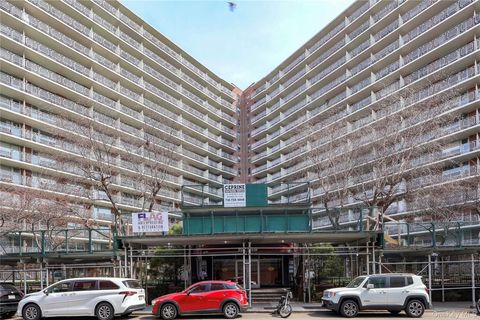 Photo of 61-15 97th Street #15C, Rego Park, NY 11374 (MLS # 978942)