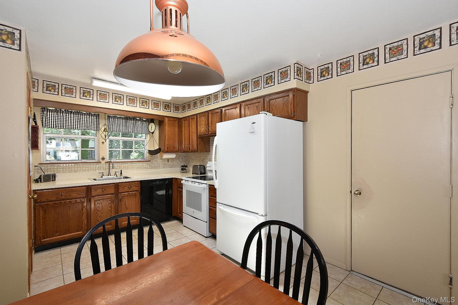 273 Deer Road - Photo 4