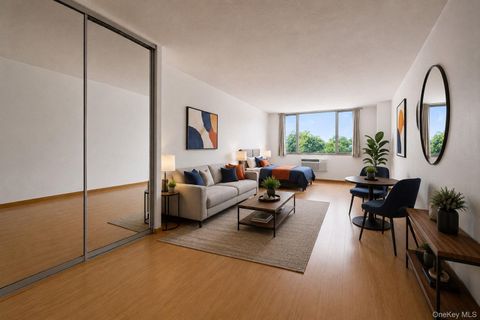 Photo of 118-17 Union Turnpike #2C, Forest Hills, NY 11375 (MLS # 1028280)