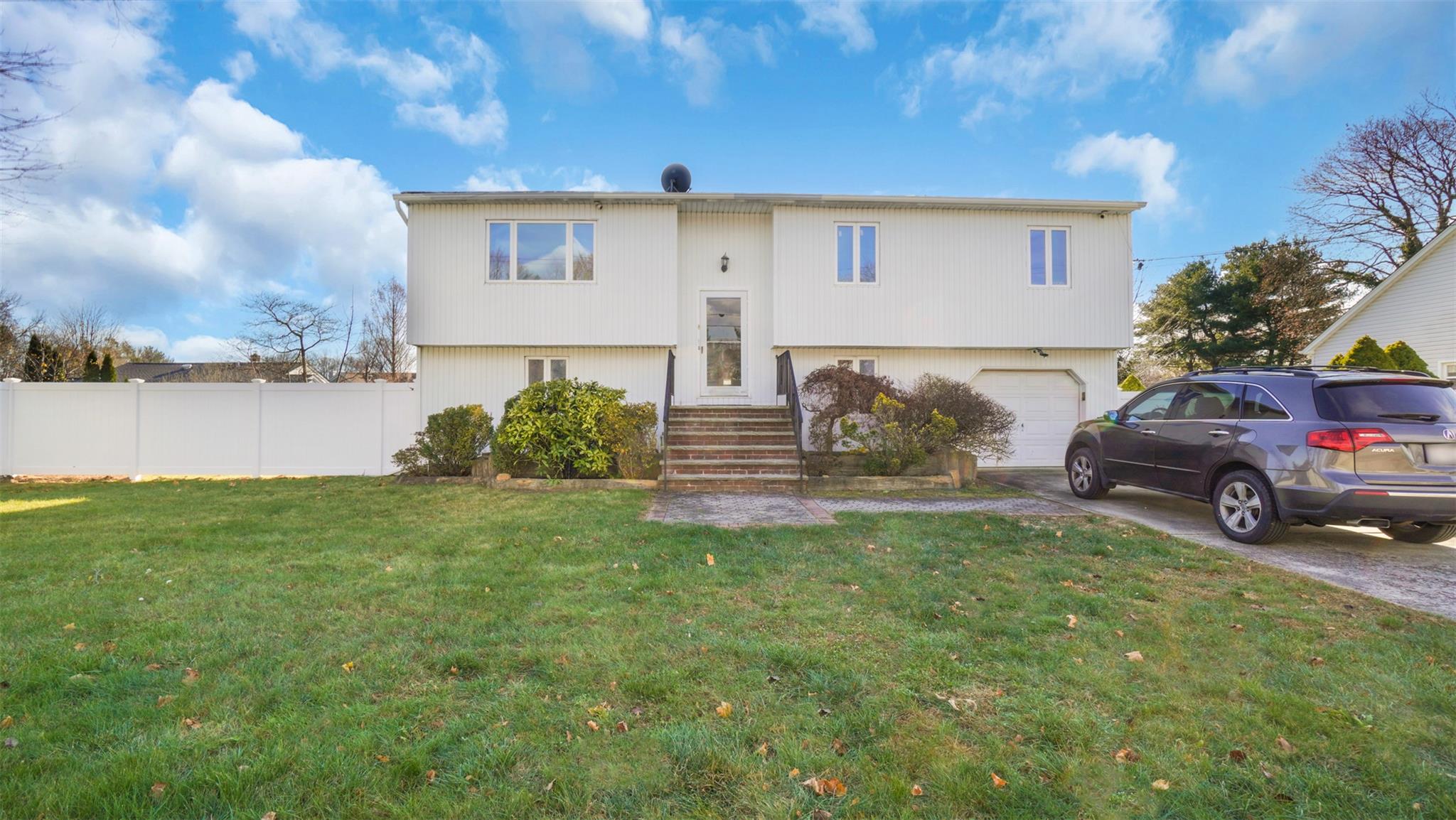 340 Gillette Street, Dix Hills, New York image 1