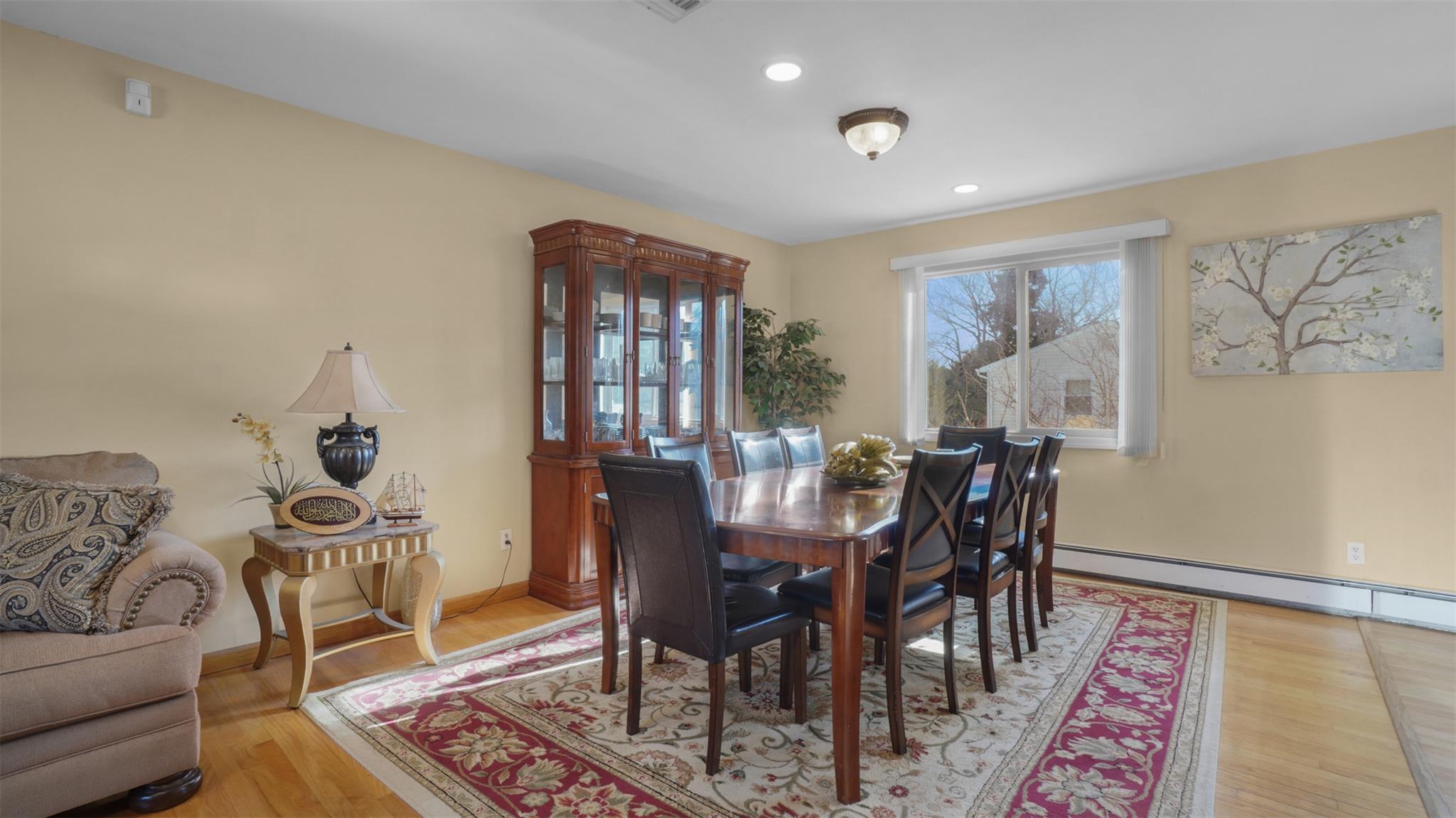 340 Gillette Street, Dix Hills, New York image 6
