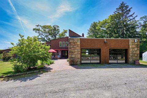 Photo of 2 Cannon Hill Road, Tuxedo Park, NY 10987 (MLS # 1002039)