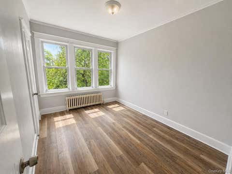 Apartment For Rent - 144 Mansion Street #6<br/> Poughkeepsie, NY 12601
